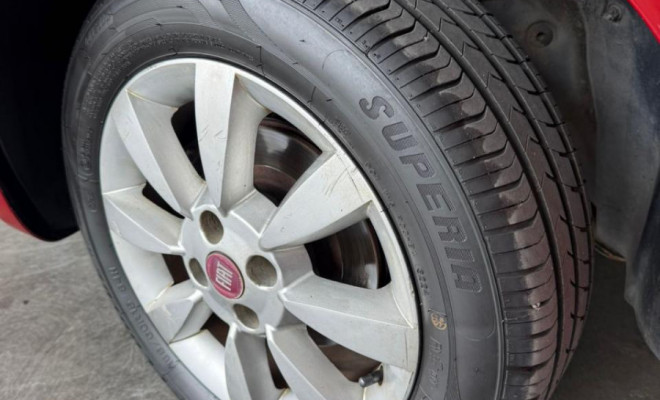 Fiat Punto ATTRACTIVE 1.4 Fire Flex 8V 5p 2014 Flex-3