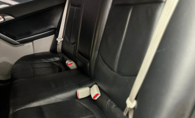 Kia Motors Cerato 1.6 16V Mec. 2011 Gasolina-9