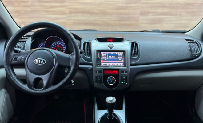 Kia Motors Cerato 1.6 16V Mec. 2011 Gasolina-5