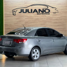 Kia Motors Cerato 1.6 16V Mec. 2011 Gasolina-1