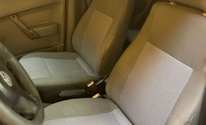 VW - VolksWagen Gol Plus 1.0  2007  100% FINANCIADO-6