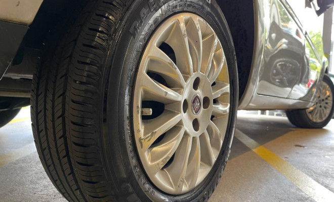 Fiat Idea Essence 1.6 16v Flex 2013-5