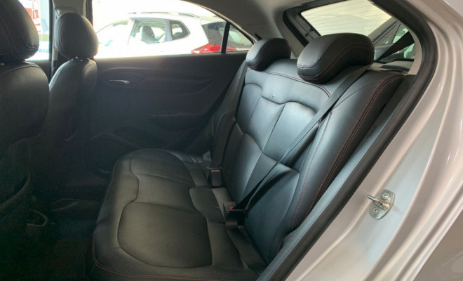 GM - Chevrolet ONIX HATCH LTZ 1.4 8V FlexPower 5p Aut. 2016 Flex-10