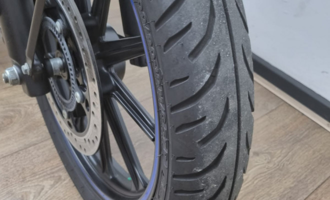 Royal Enfield Classic 350 Dark 2025 Gasolina-13