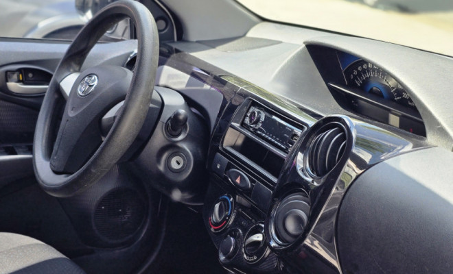 Toyota ETIOS X 1.3 Flex 16V 5p Mec. 2014 Flex-2