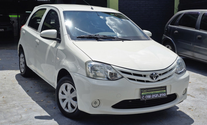Toyota ETIOS X 1.3 Flex 16V 5p Mec. 2014 Flex-1