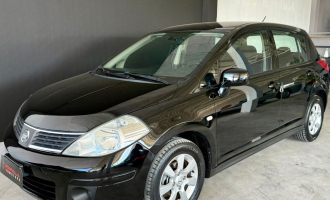 Nissan TIIDA S 1.8/1.8 Flex 16V  Mec. 2008 Flex