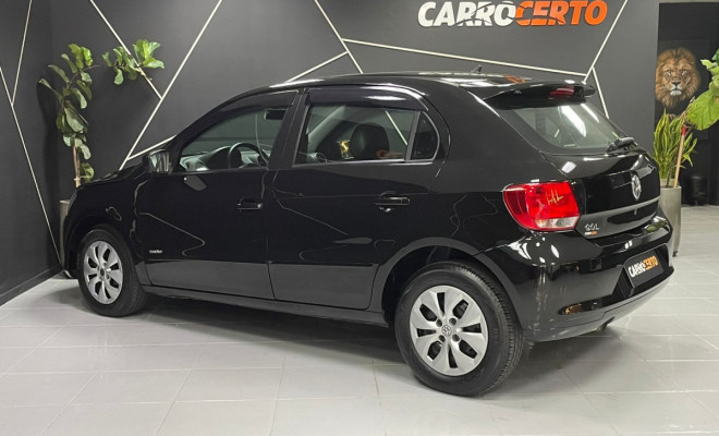 VW - VolksWagen Gol (novo) 1.0 2014   Completo    Bancos em couro-2