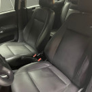 VW - VolksWagen Gol (novo) 1.0 2014   Completo    Bancos em couro-6
