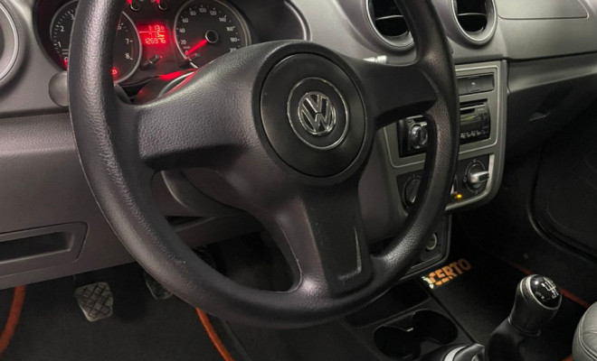 VW - VolksWagen Gol (novo) 1.0 2014   Completo    Bancos em couro-7