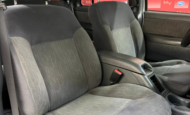 GM - Chevrolet S10 Blazer Advant. 2.4/2.4 MPFI F.Power 2005 Flex-7