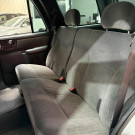 GM - Chevrolet S10 Blazer Advant. 2.4/2.4 MPFI F.Power 2005 Flex-9