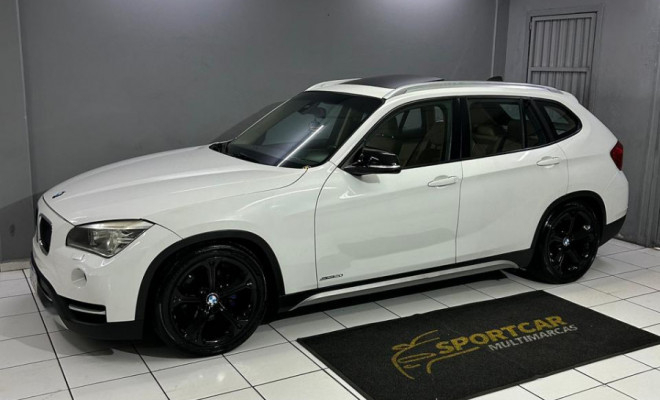 BMW X1 SDRIVE 20i 2.0/2.0 TB Acti.Flex Aut. 2014 Flex