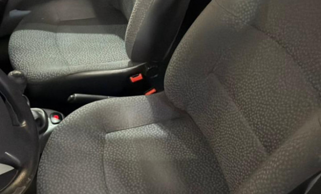 Renault Clio Hi-Flex 1.0 16V 5p 2011 Flex-7