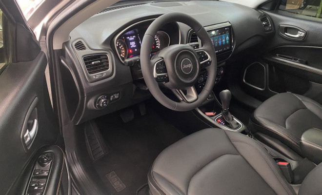 COMPASS LONGITUDE 2.0 4x2 Aut 2018-5