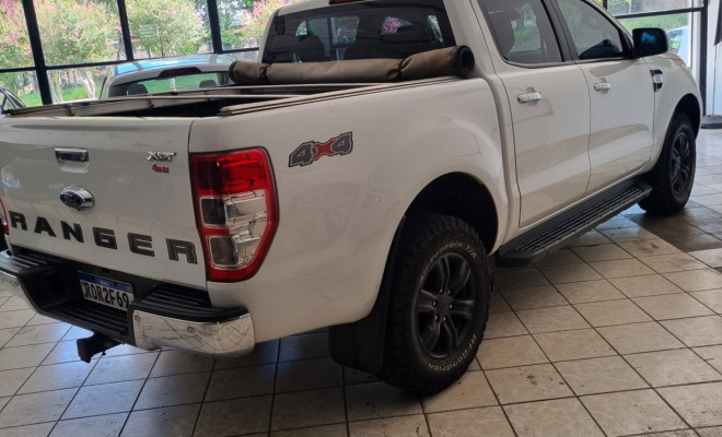 Ford Ranger XLT 3.2 20V 4x4 CD Diesel Aut. 2023 Diesel-3