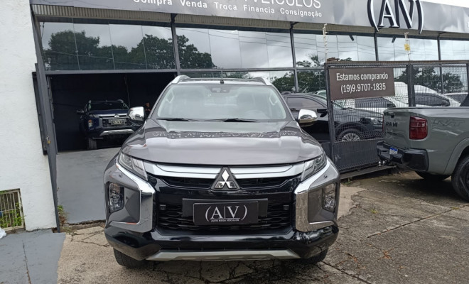 Mitsubishi L200 Triton Sport HPE-S 2.4 CD Dies. Aut 2023 Diesel-0