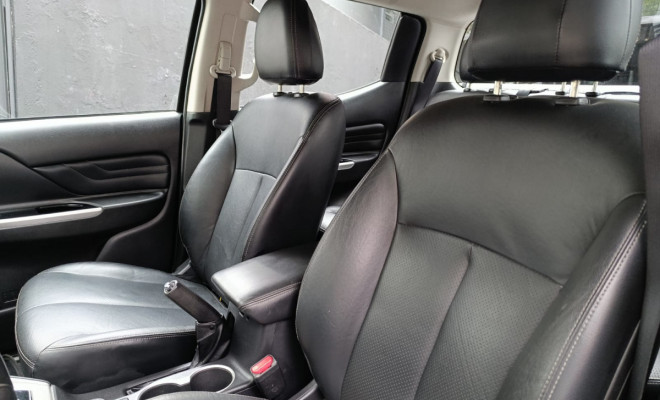 Mitsubishi L200 Triton Sport HPE-S 2.4 CD Dies. Aut 2023 Diesel-10