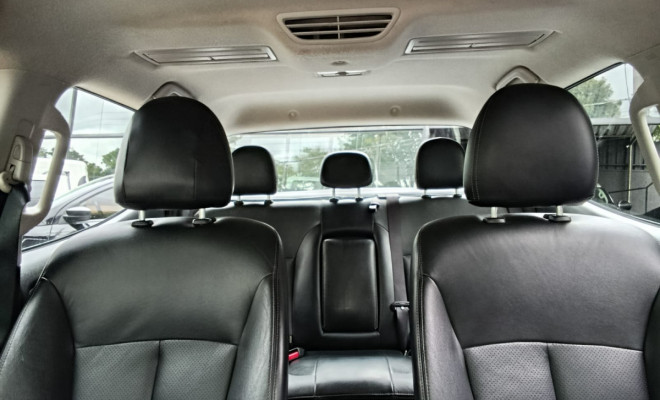 Mitsubishi L200 Triton Sport HPE-S 2.4 CD Dies. Aut 2023 Diesel-8