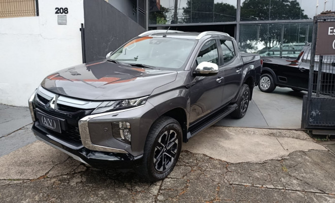 Mitsubishi L200 Triton Sport HPE-S 2.4 CD Dies. Aut 2023 Diesel