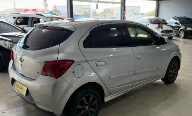 GM - Chevrolet ONIX HATCH LT 1.0 8V FlexPower 5p Mec. 2018 Flex-2