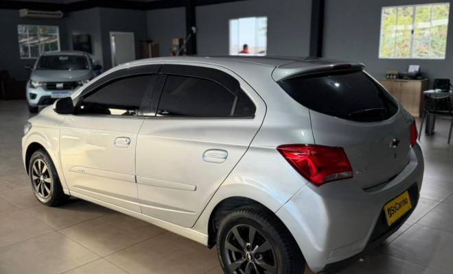 GM - Chevrolet ONIX HATCH LT 1.0 8V FlexPower 5p Mec. 2018 Flex-3