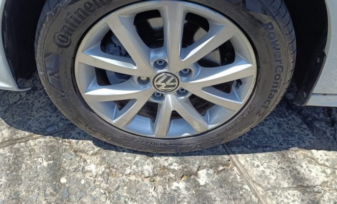 VW - VolksWagen JETTA Trendline 2.0 T.Flex 8V 4p Tip. 2016 Flex-12