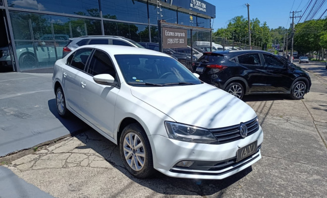 VW - VolksWagen JETTA Trendline 2.0 T.Flex 8V 4p Tip. 2016 Flex-1