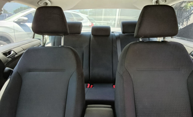 VW - VolksWagen JETTA Trendline 2.0 T.Flex 8V 4p Tip. 2016 Flex-8