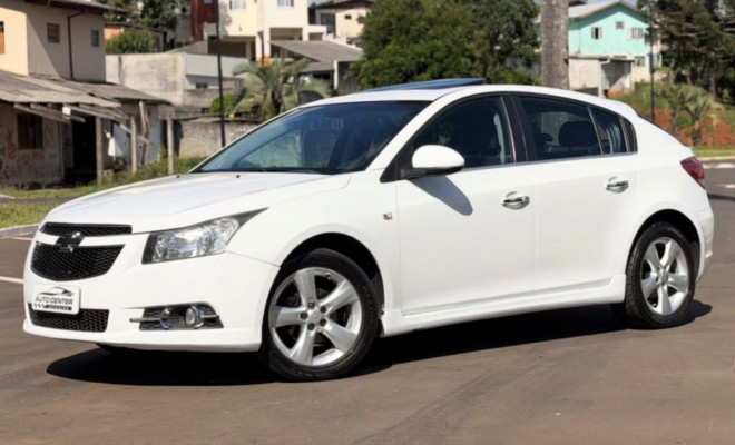 GM - Chevrolet CRUZE HB Sport LTZ 1.8 16V FlexP. 5p Aut 2012 Flex-2