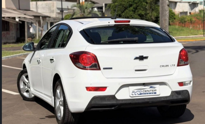 GM - Chevrolet CRUZE HB Sport LTZ 1.8 16V FlexP. 5p Aut 2012 Flex-10