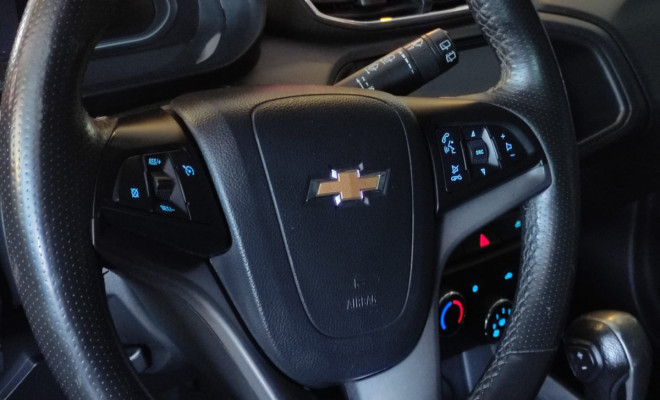 GM - Chevrolet ONIX HATCH LTZ 1.4 8V FlexPower 5p Aut. 2015 Flex-4