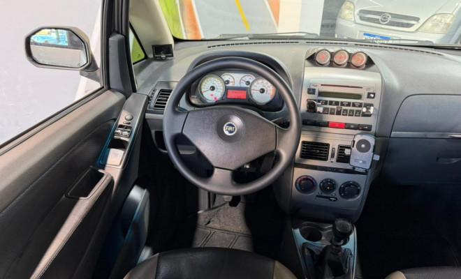 Fiat Idea Advent./ Adv.LOCKER 1.8 mpi Flex 5p 2007 Flex-4