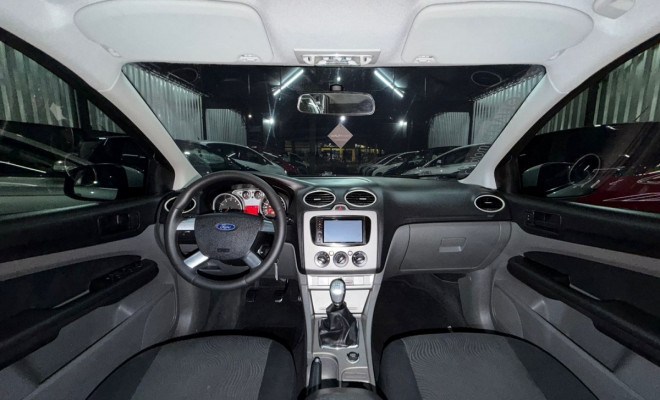 Ford Focus 1.6 S/SE/SE Plus Flex 8V/16V  5p 2011 Flex-6