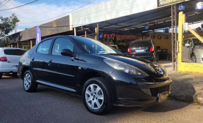 Peugeot 207 Sedan Passion XR 1.4 Flex 8V 4p 2010 Flex-12