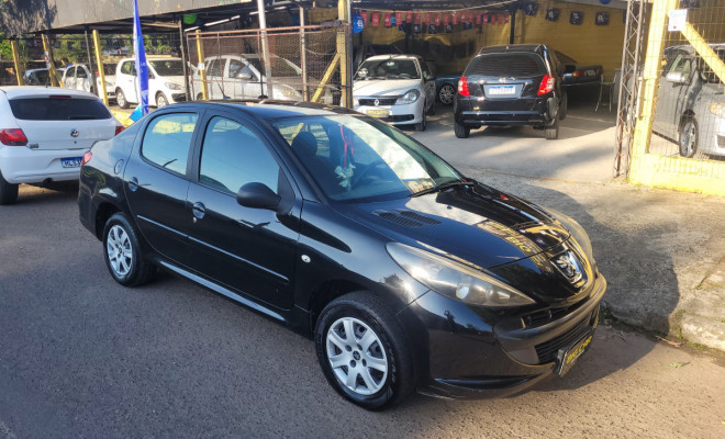 Peugeot 207 Sedan Passion XR 1.4 Flex 8V 4p 2010 Flex-3