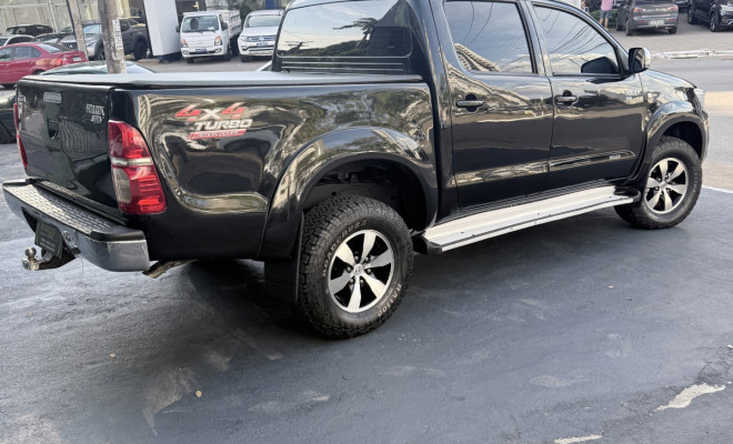 Toyota Hilux CD SRV D4-D 4x4 3.0 TDI Diesel Aut 2011 Diesel-3