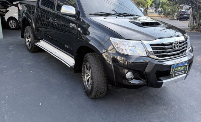 Toyota Hilux CD SRV D4-D 4x4 3.0 TDI Diesel Aut 2011 Diesel-0