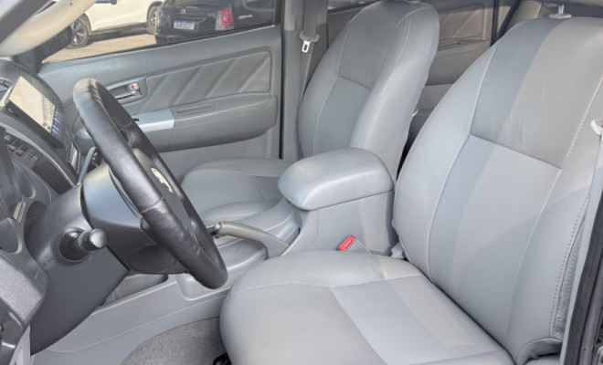 Toyota Hilux CD SRV D4-D 4x4 3.0 TDI Diesel Aut 2011 Diesel-6