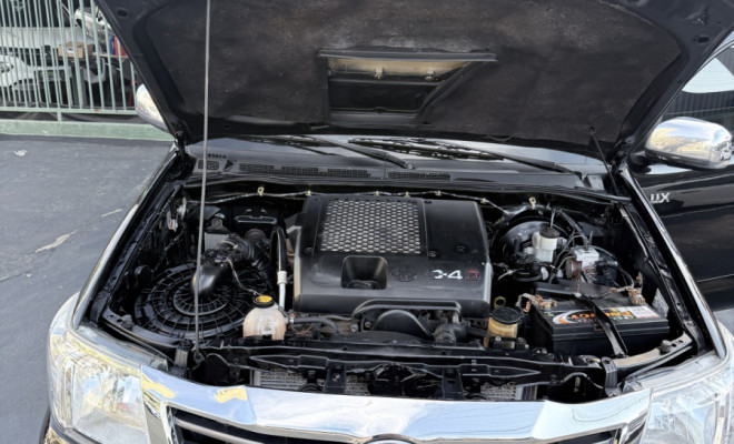 Toyota Hilux CD SRV D4-D 4x4 3.0 TDI Diesel Aut 2011 Diesel-5