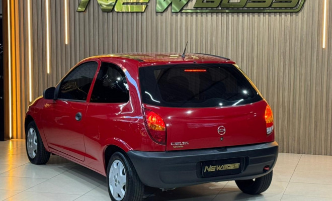 GM - Chevrolet Celta 1.0/Super/N.Piq.1.0 MPFi VHC 8V 3p 2002 Gasolina-4