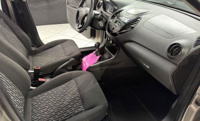 Ford Ka+ Sedan 1.5 SE/SE PLUS 16V Flex 4p 2015 Flex-2
