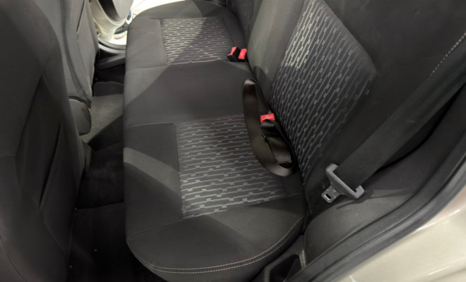 Ford Ka+ Sedan 1.5 SE/SE PLUS 16V Flex 4p 2015 Flex-3