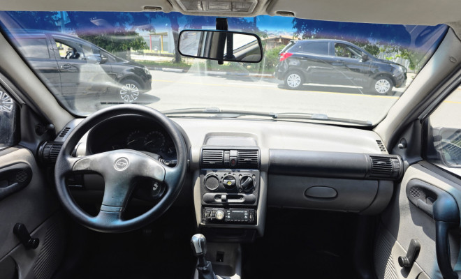 GM - Chevrolet Classic Life/LS 1.0 VHC FlexP. 4p 2010 Flex-6