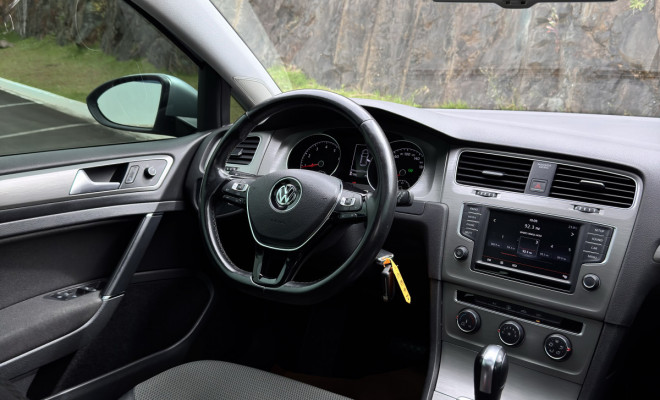 VW - VolksWagen Golf Comfortline 1.6 MSI Total Flex Aut. 2016 Flex-10