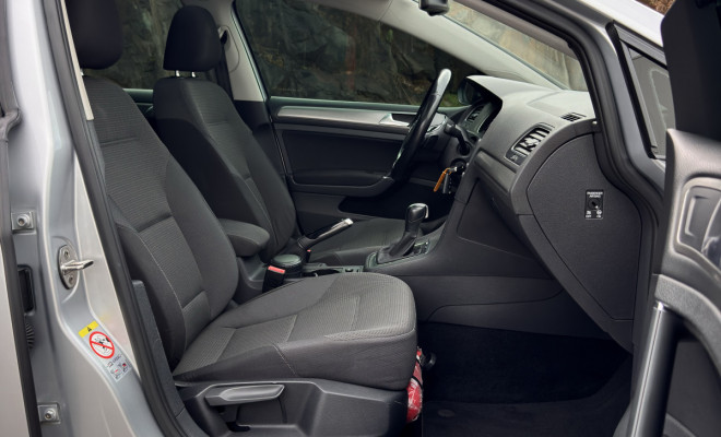 VW - VolksWagen Golf Comfortline 1.6 MSI Total Flex Aut. 2016 Flex-7