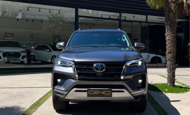 Toyota Hilux SW4 SRX 4x4 2.8 TDI 16V Dies. Aut. 2021 Diesel-3