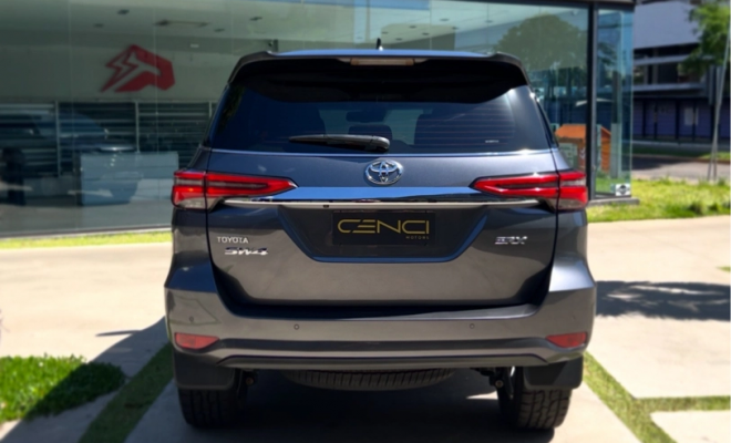 Toyota Hilux SW4 SRX 4x4 2.8 TDI 16V Dies. Aut. 2021 Diesel-4