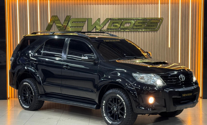 Toyota Hilux SW4 SRV D4-D 4x4 3.0 TDI Dies. Aut 2012 Gasolina