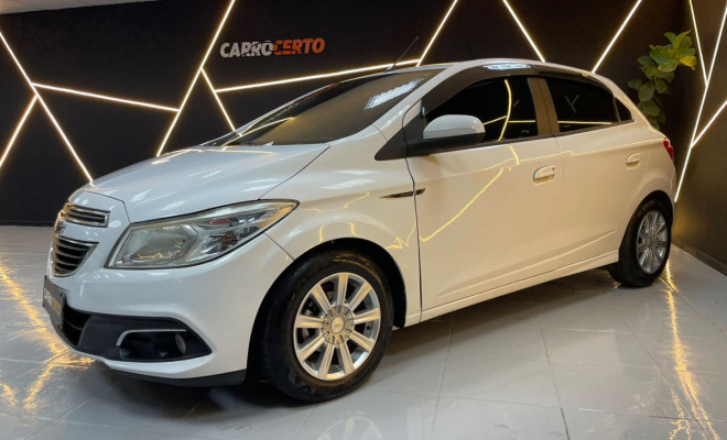 GM - Chevrolet ONIX HATCH LT 1.0 Mec. 2014  OPORTUNIDADE 100% FINANCIADO-1